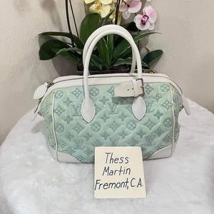 Limited edition speedy bag